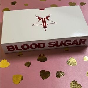 Jeffree Star Blood Sugar Palette - Bold Red and White